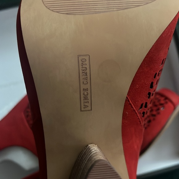 Vince Camuto Women’s Sz 9M shoes heeled boots suede red comfort style - Picture 7 of 11